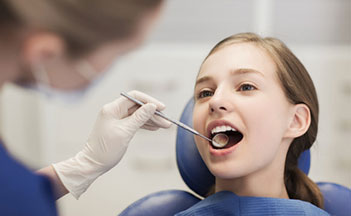 Zahnarzt, Praxis, Dr. Valeska Guth, Achern, Renchen, Appenweier, Rheinau, Önsbach, Mösbach, Sasbach, Fautenbach